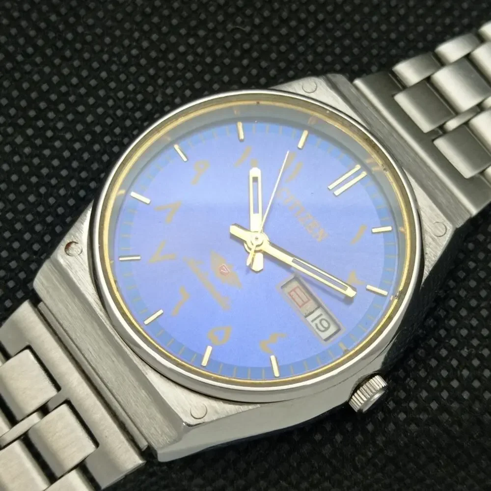 Vintage 1984 Citizen Automatic Mens Silver Watch W/daydate & Gold accents